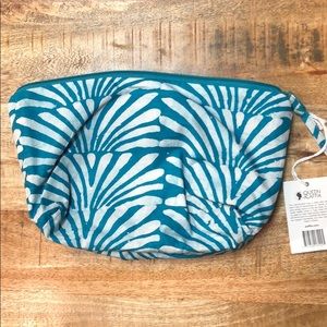 NWT Queen Alaffia Zippered Pouch